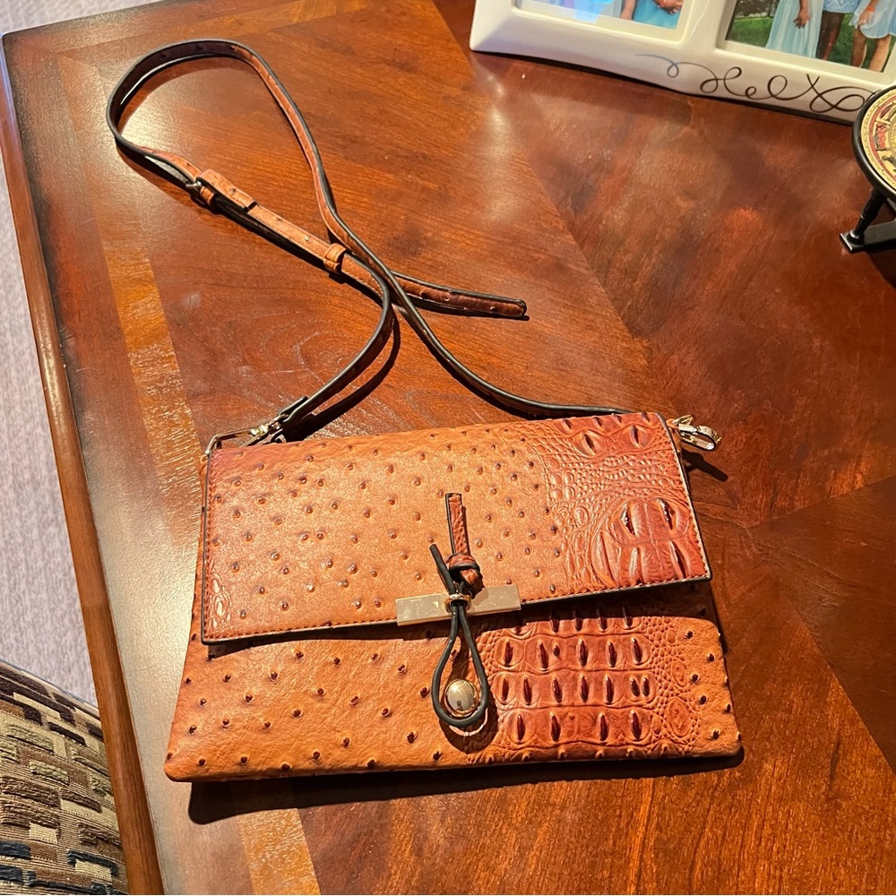 Elegant Brown Crocodile Pattern Women's Bag- smoke and pet free home!